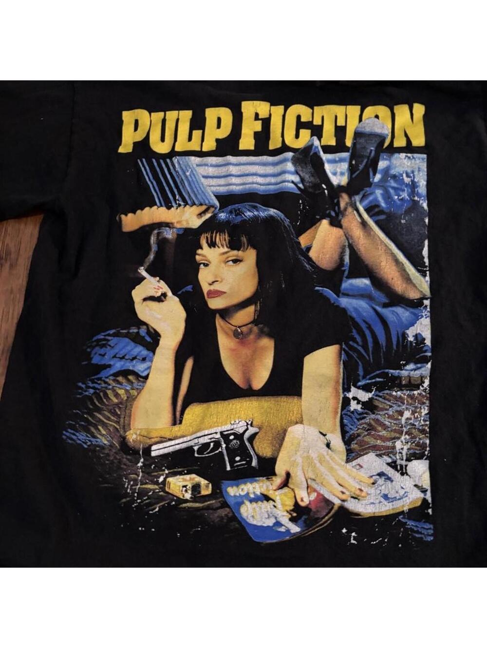Hot Topic Men's Black Tshirt